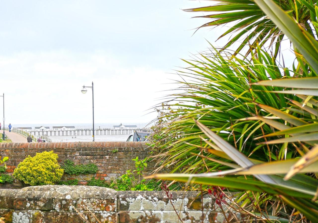 6 Bed in Southwold oc-see