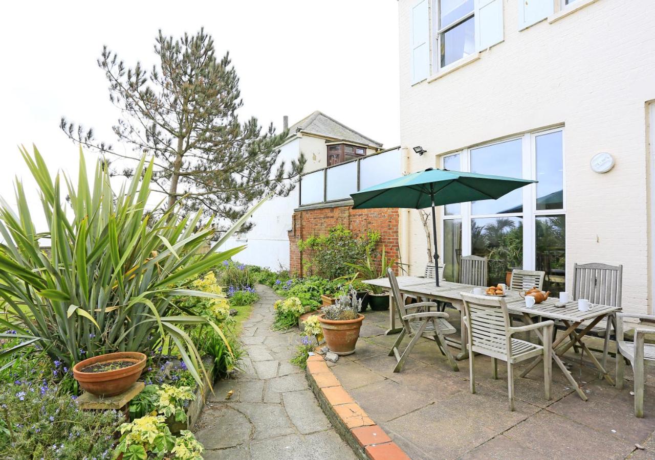 6 Bed in Southwold oc-see