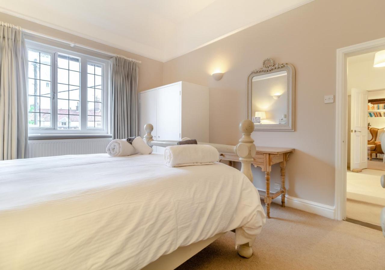 6 Bed in Southwold oc-see