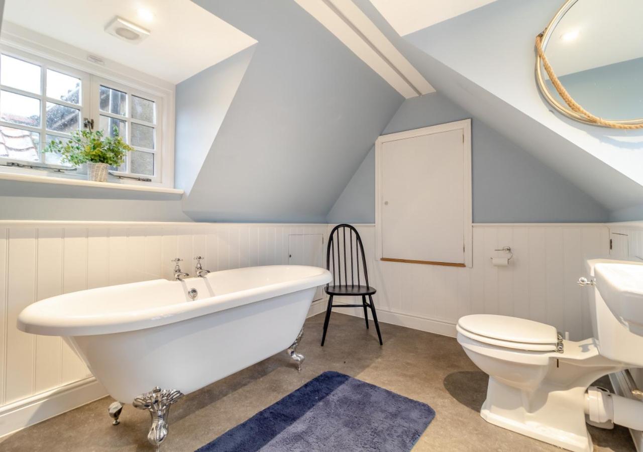 6 Bed in Southwold oc-see