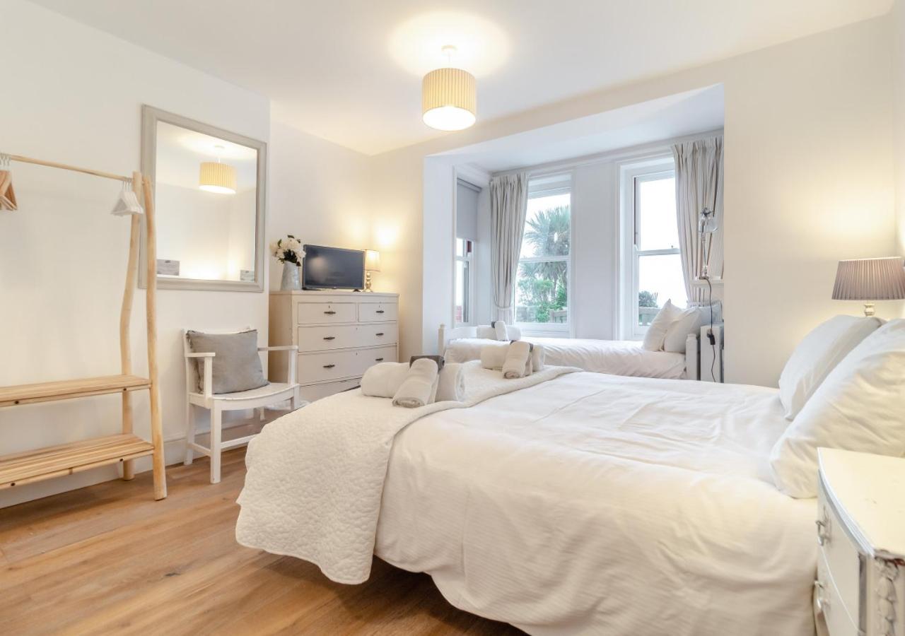 6 Bed in Southwold oc-see