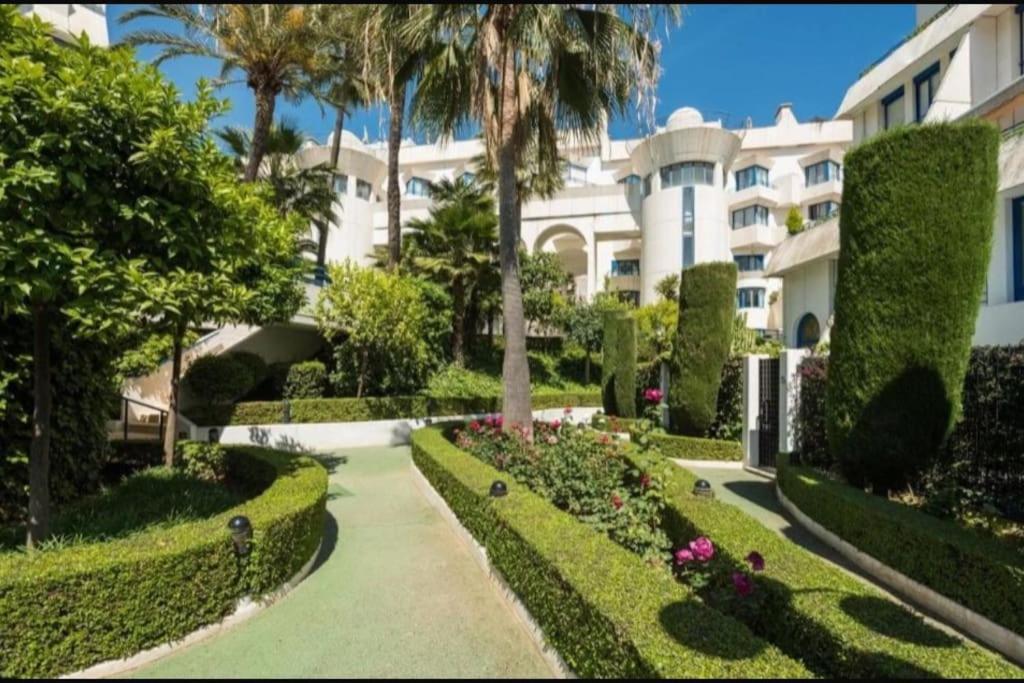 Beachside Apartment in Marbella, Golden Mile