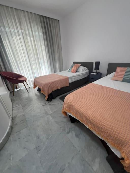 Beachside Apartment in Marbella, Golden Mile