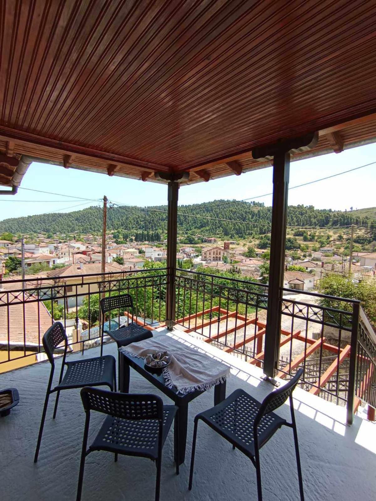 ΒΙΛΛΑ ΞΕΝΙΑ view 2