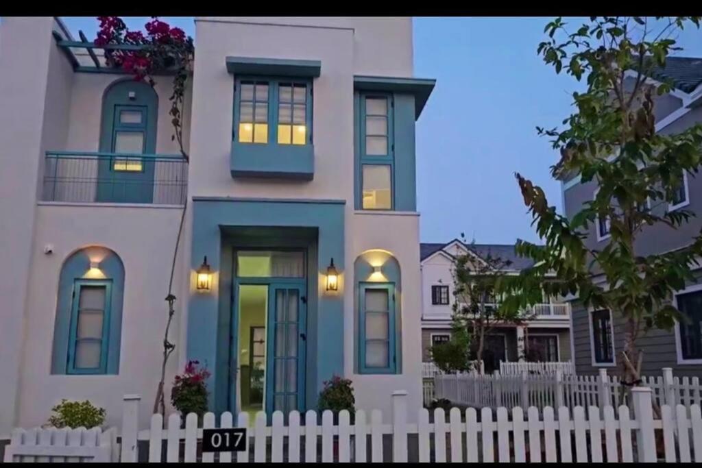 Biệt thự giáp biển Surry Villa-NovaWorld Phan Thiết