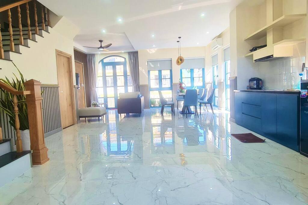 Biệt thự giáp biển Surry Villa-NovaWorld Phan Thiết