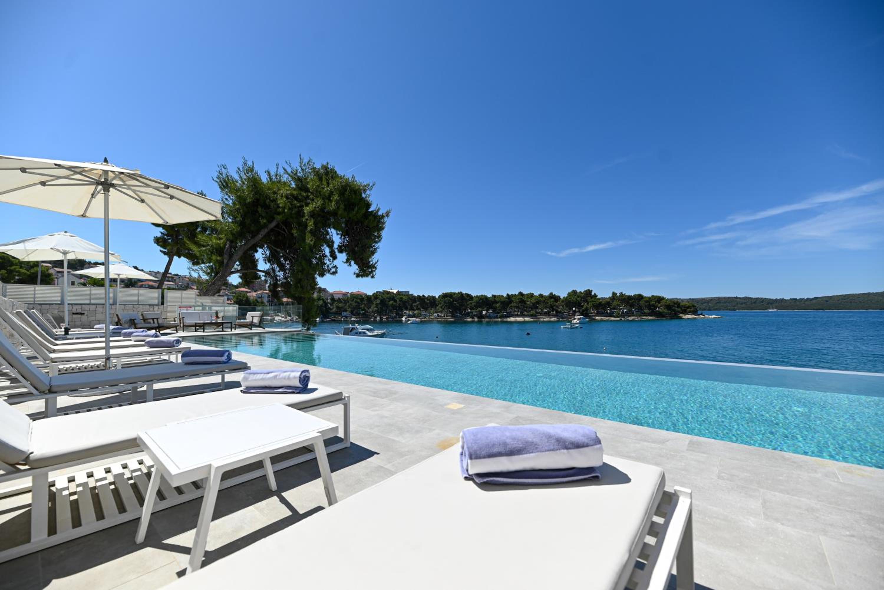 Livingstone Beach House view 3
