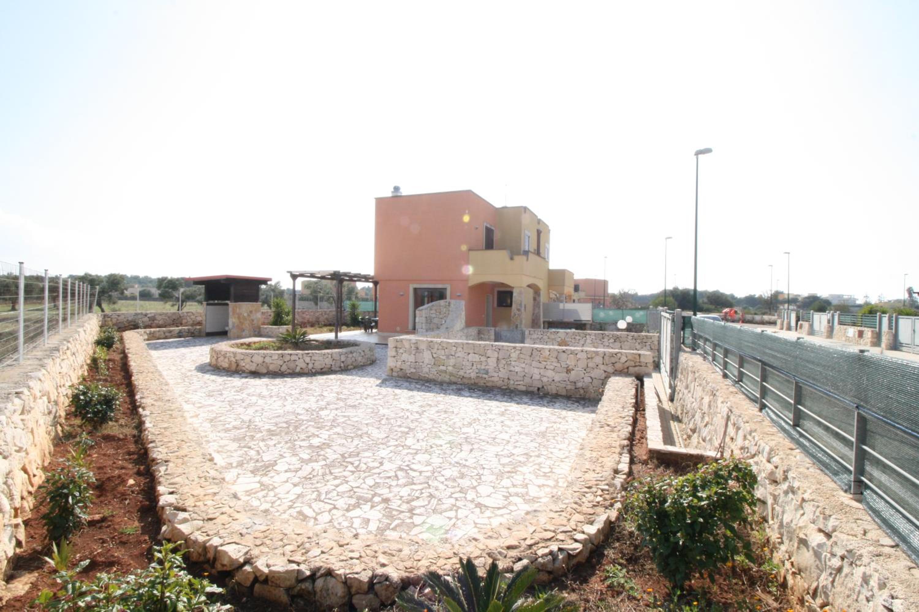 Photo 16