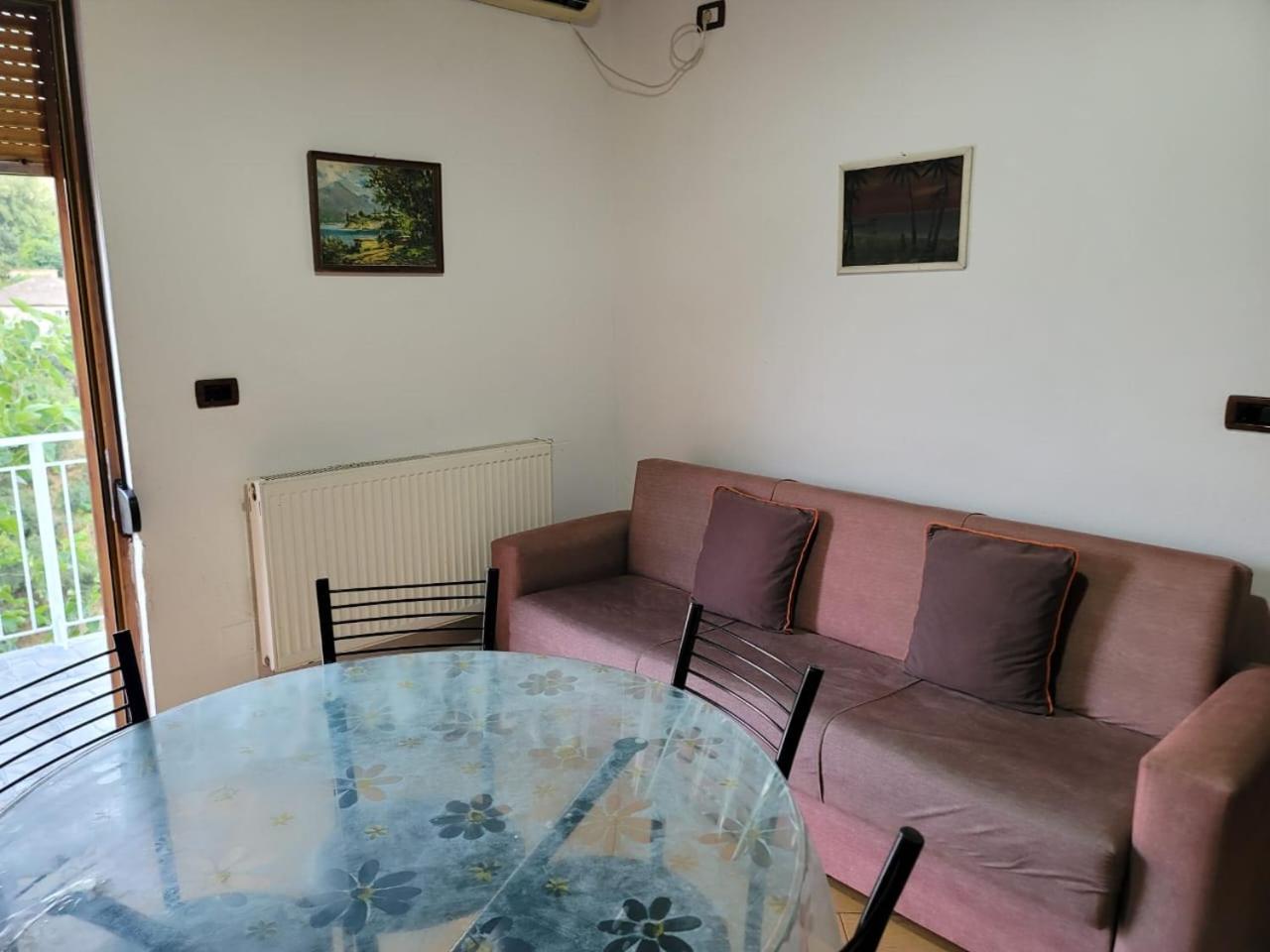 Jona Guest house