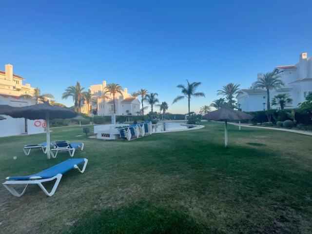 Palm Beach - Luxury at First Line - Image 2