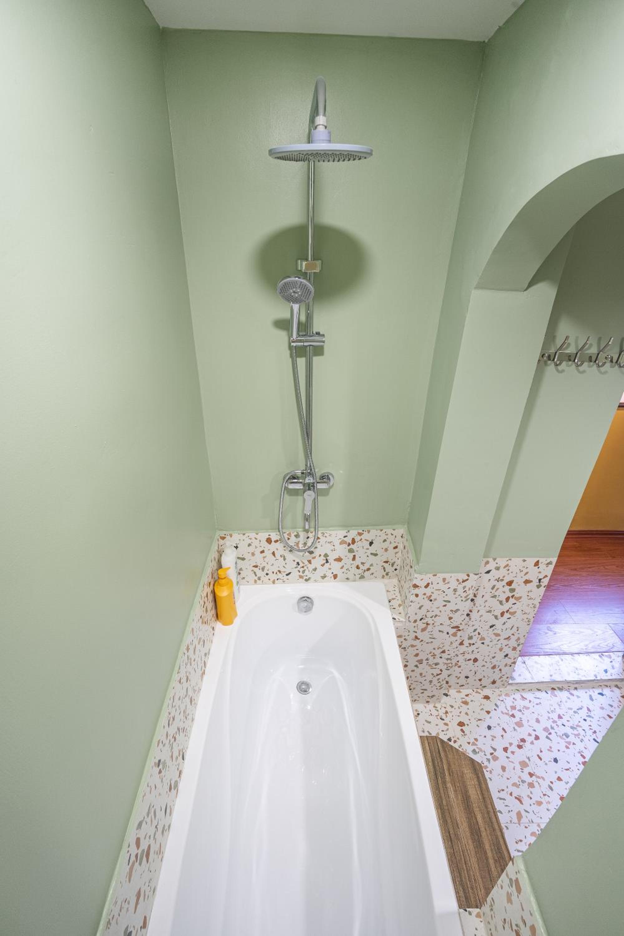 Homestay Hoan Kiem 2BR w/bathtub