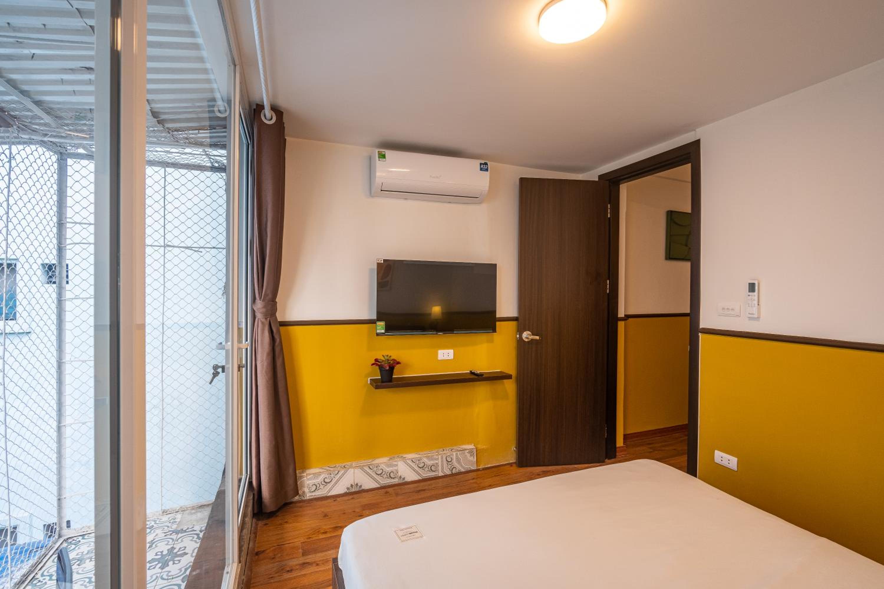Homestay Hoan Kiem 2BR w/bathtub