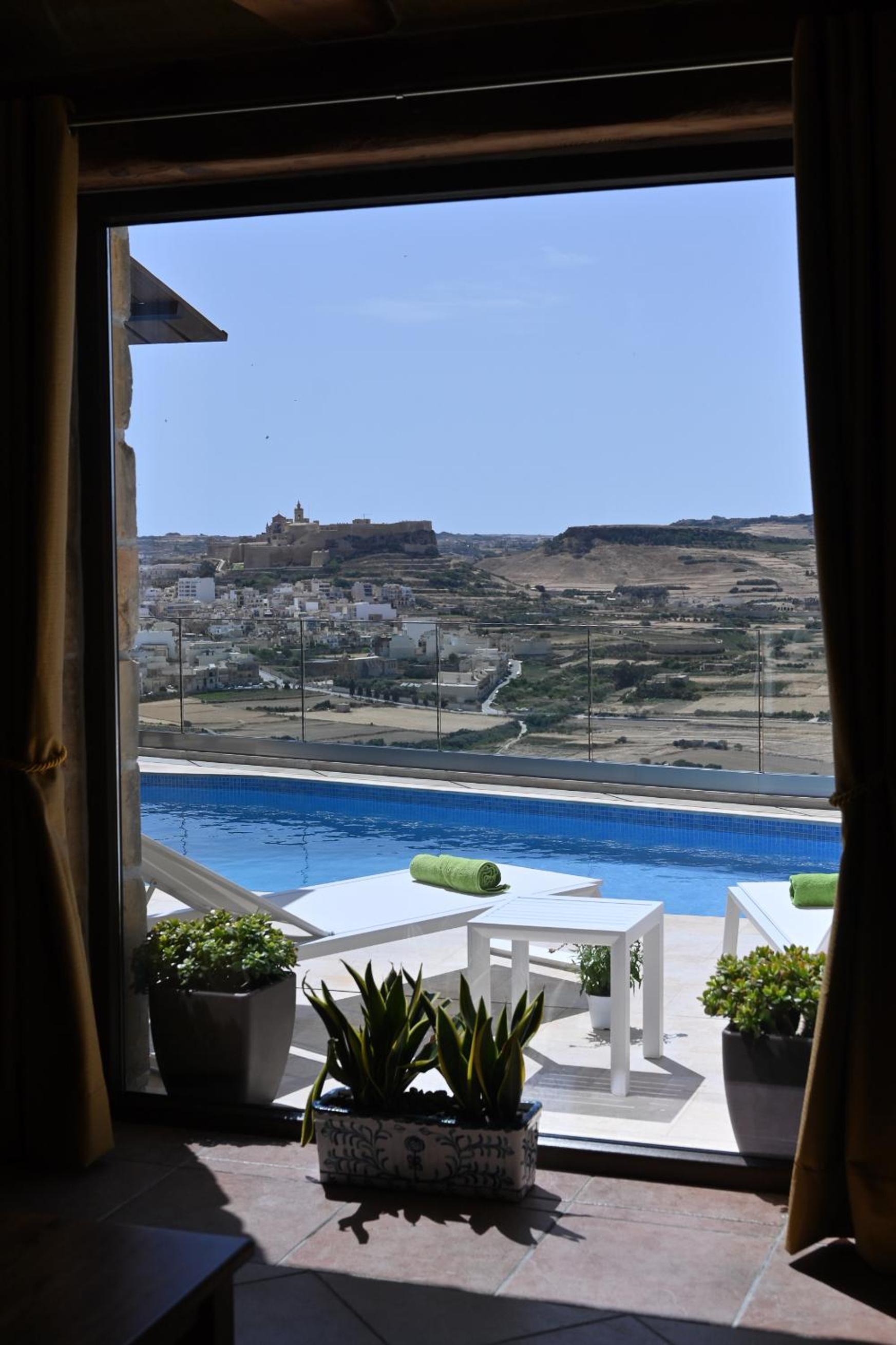 Hotel Ta' Nikola Farmhouse, Xaghra - Image 1