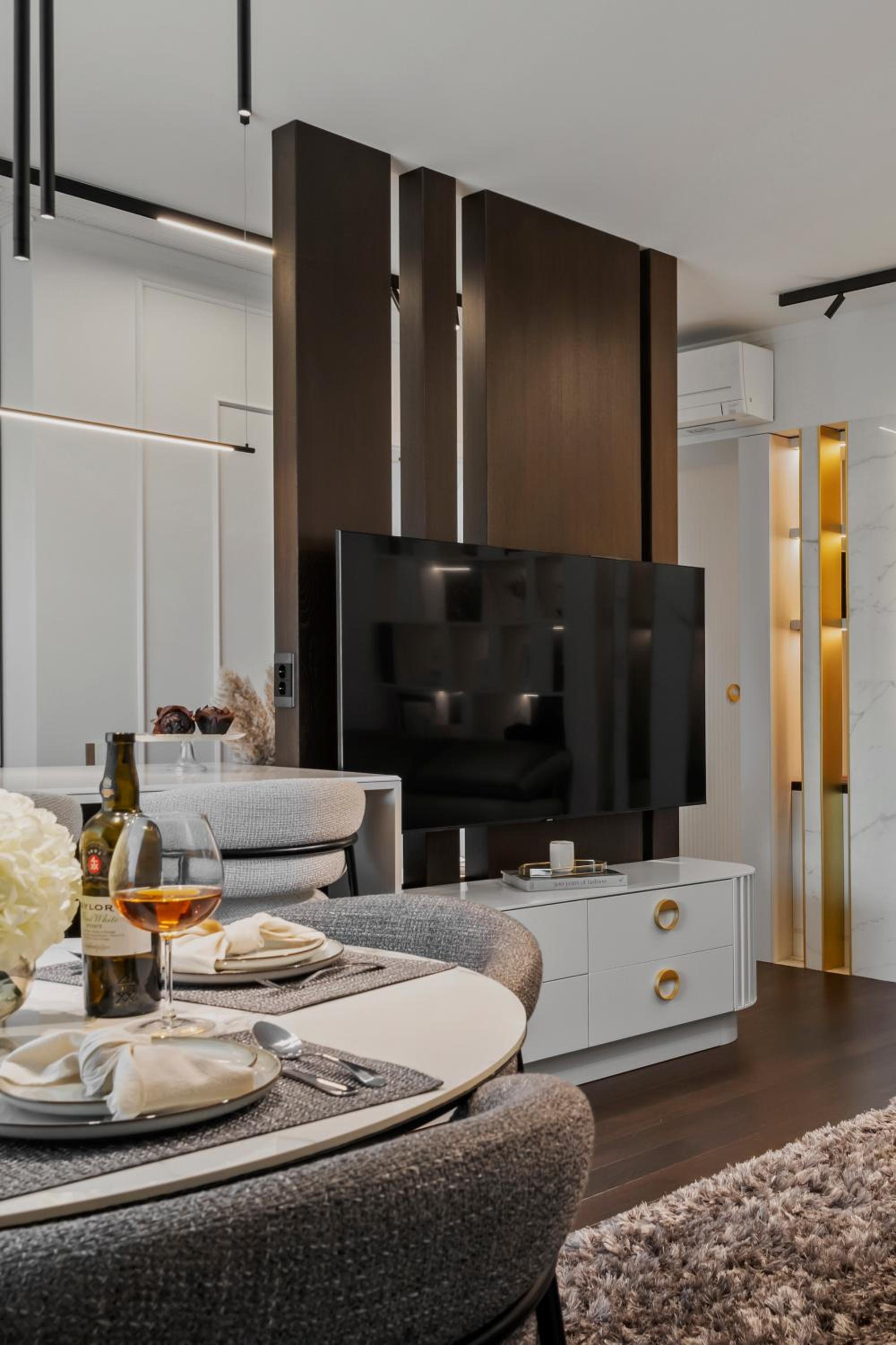 Mido Bird Luxury Apartment with Private Parking & Self Check-in view 5