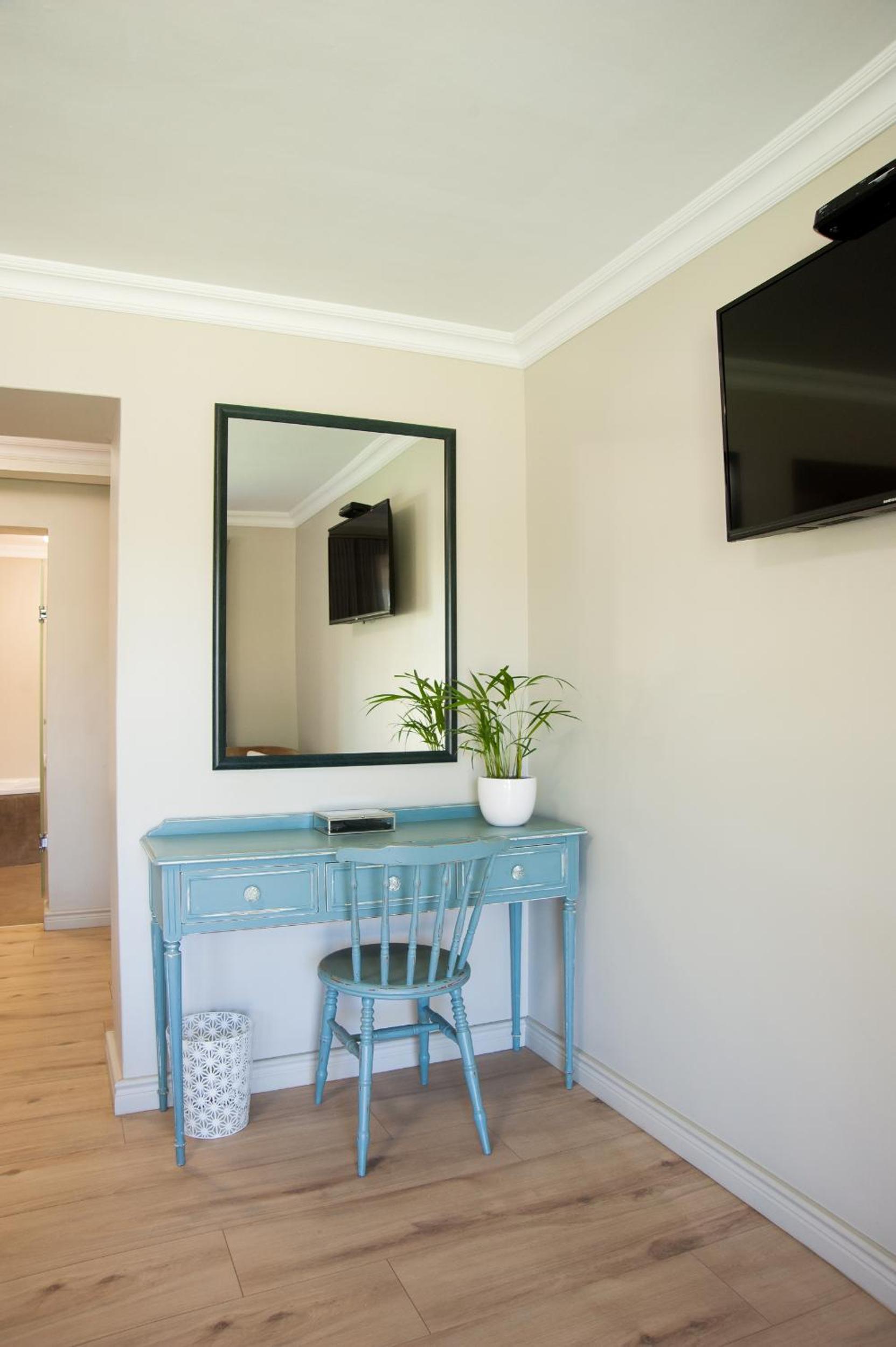 Four Palms Accommodation