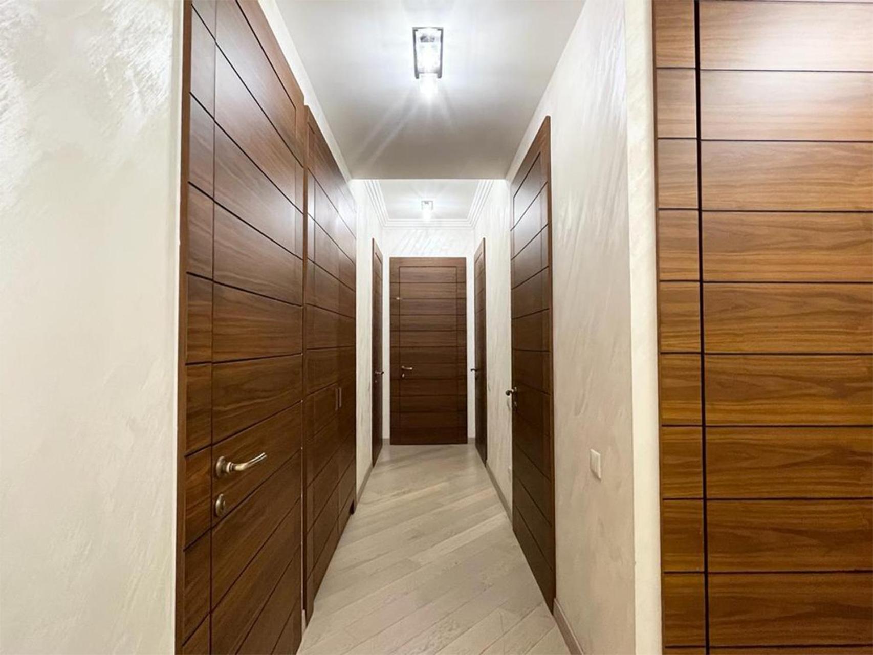 Luxuary Spacious 3 BEDROOM 2 Bathroom Apartment in Yerevan,Pavstos Buzand Street 17