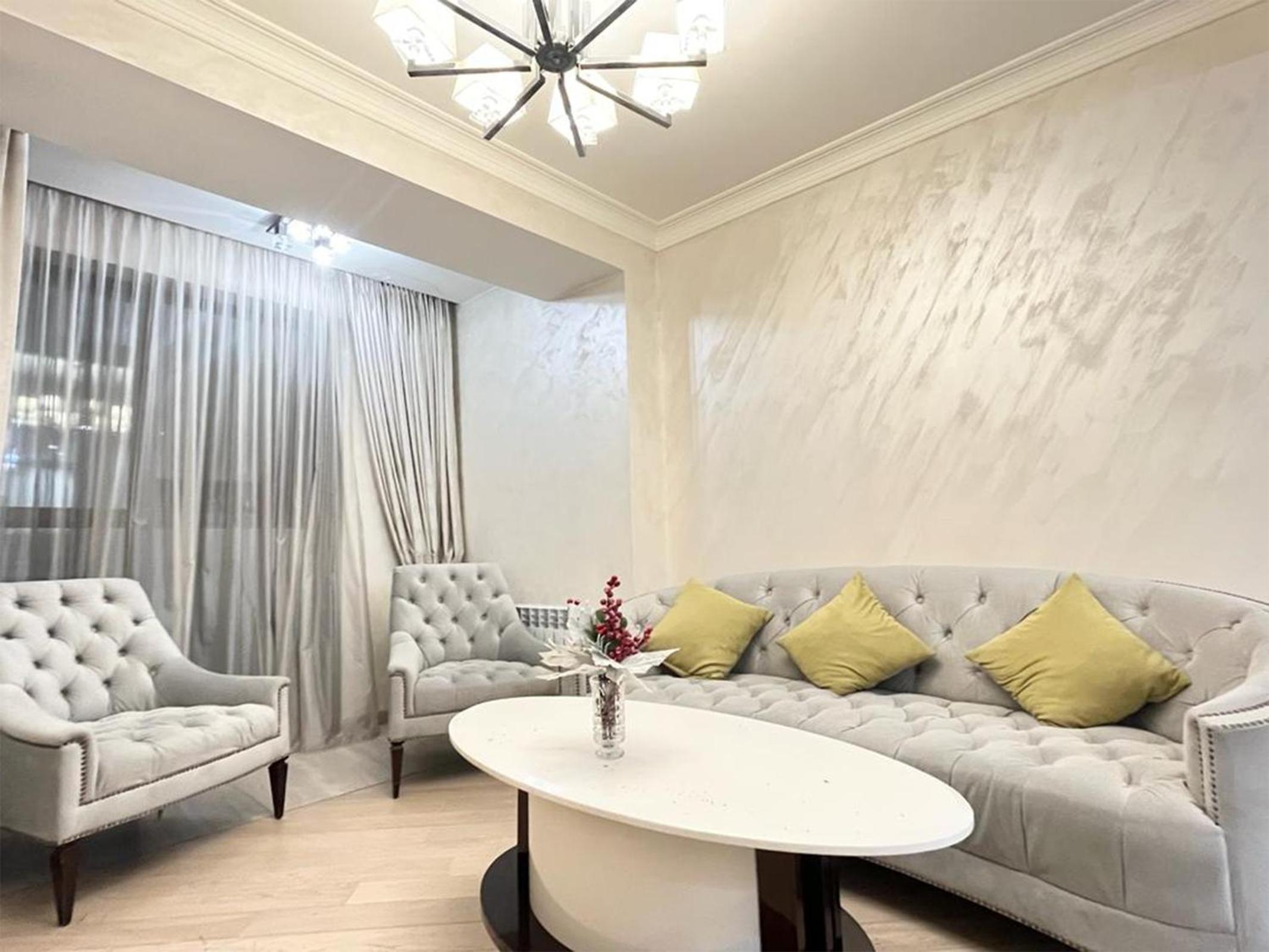 Luxuary Spacious 3 BEDROOM 2 Bathroom Apartment in Yerevan,Pavstos Buzand Street 17
