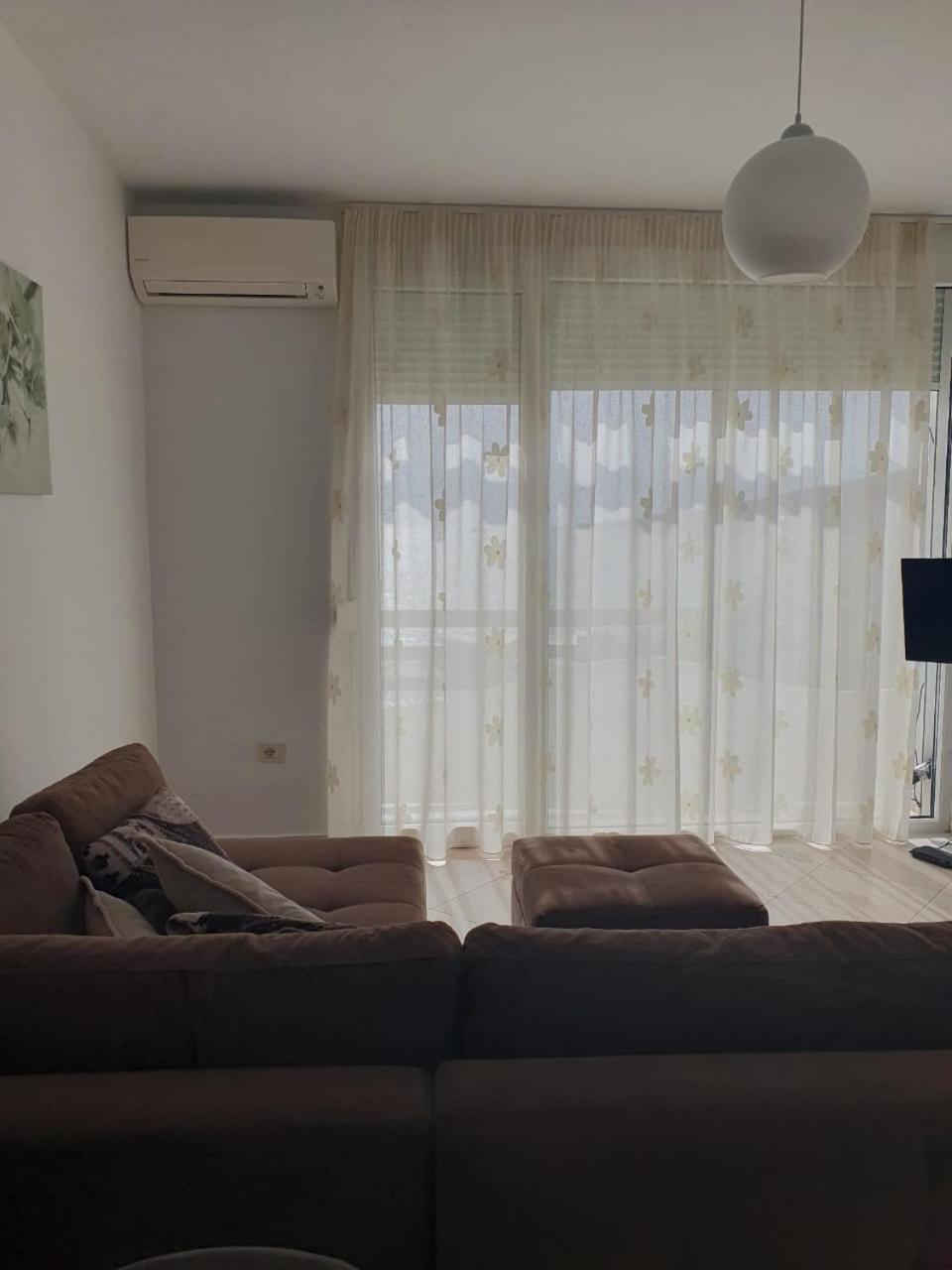 Deli apartments