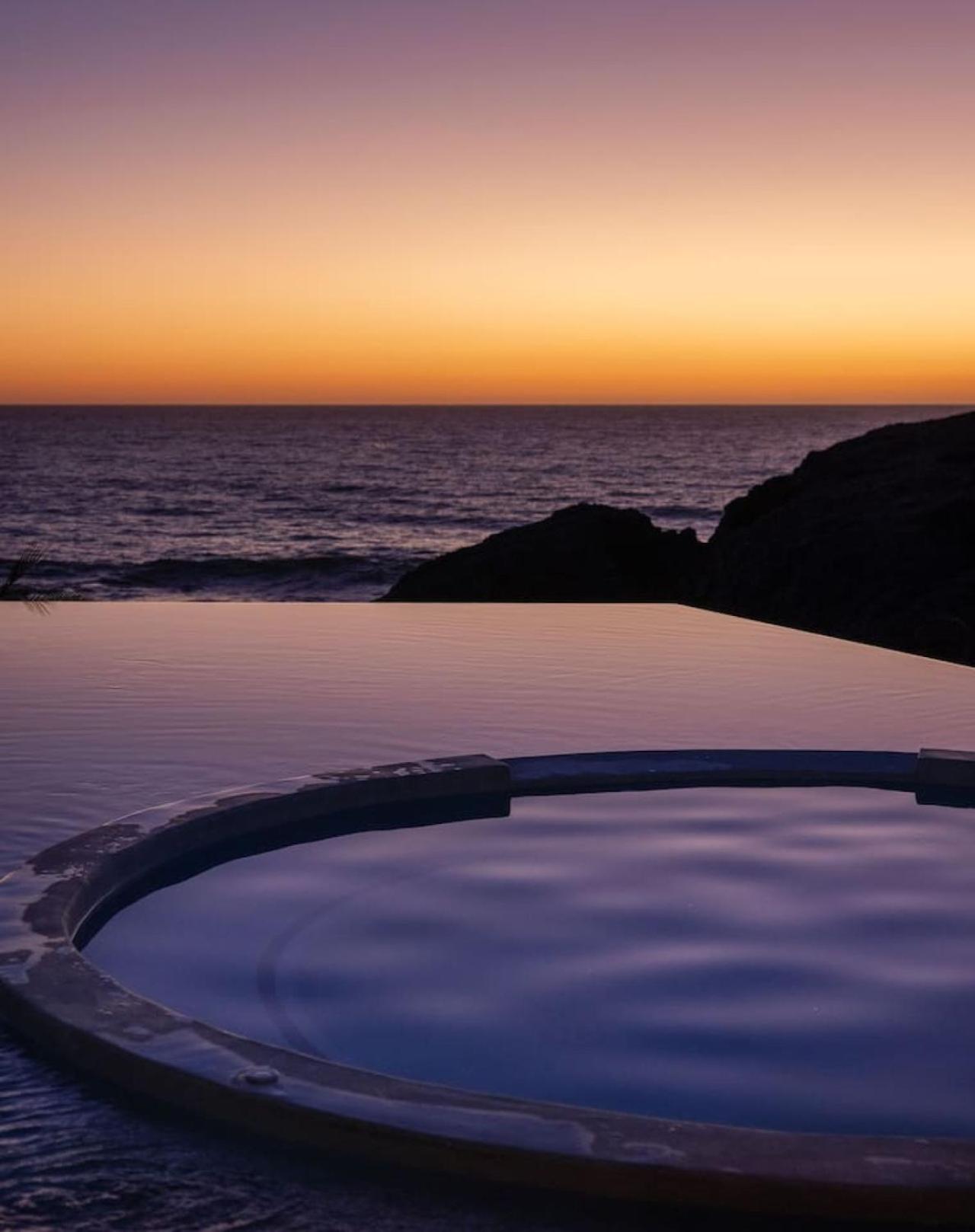Stunning Beachfront Residence with Resort Perks