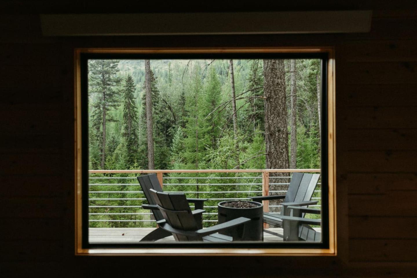 BIKE HAUS Cabin Retreat Sauna, Plunge, Hot Tub