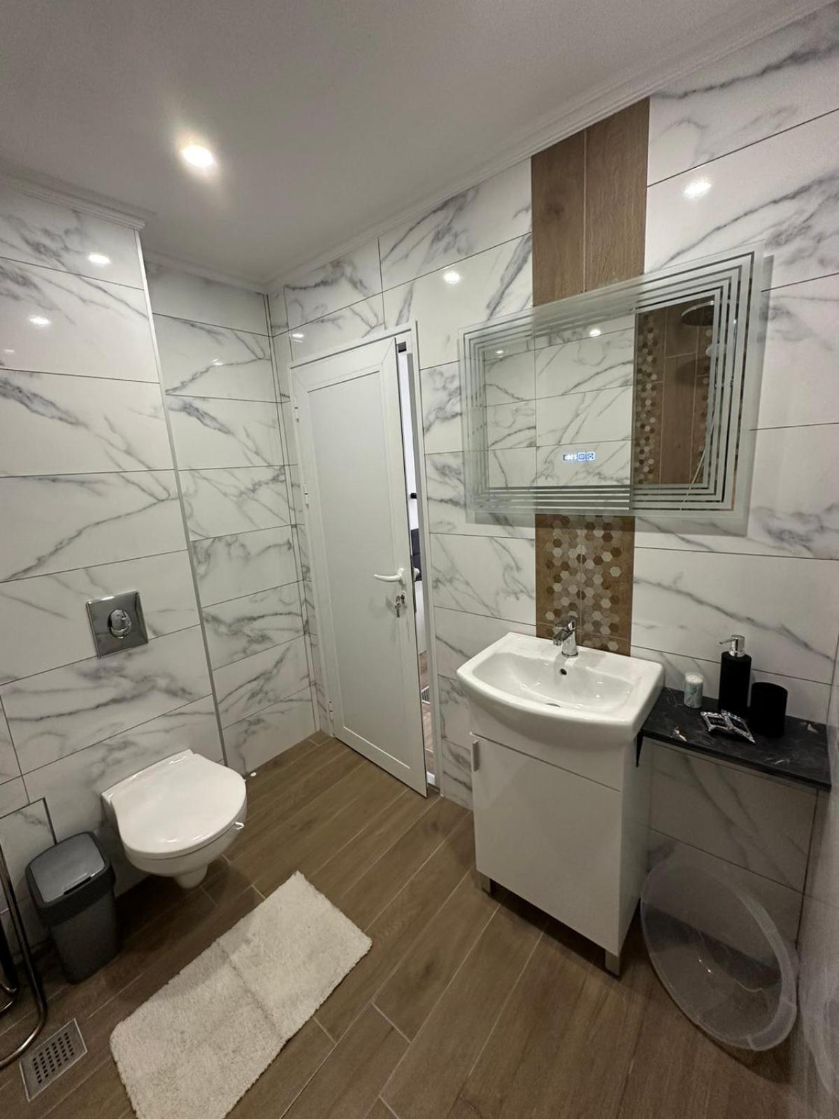 Manolovi Guest House
