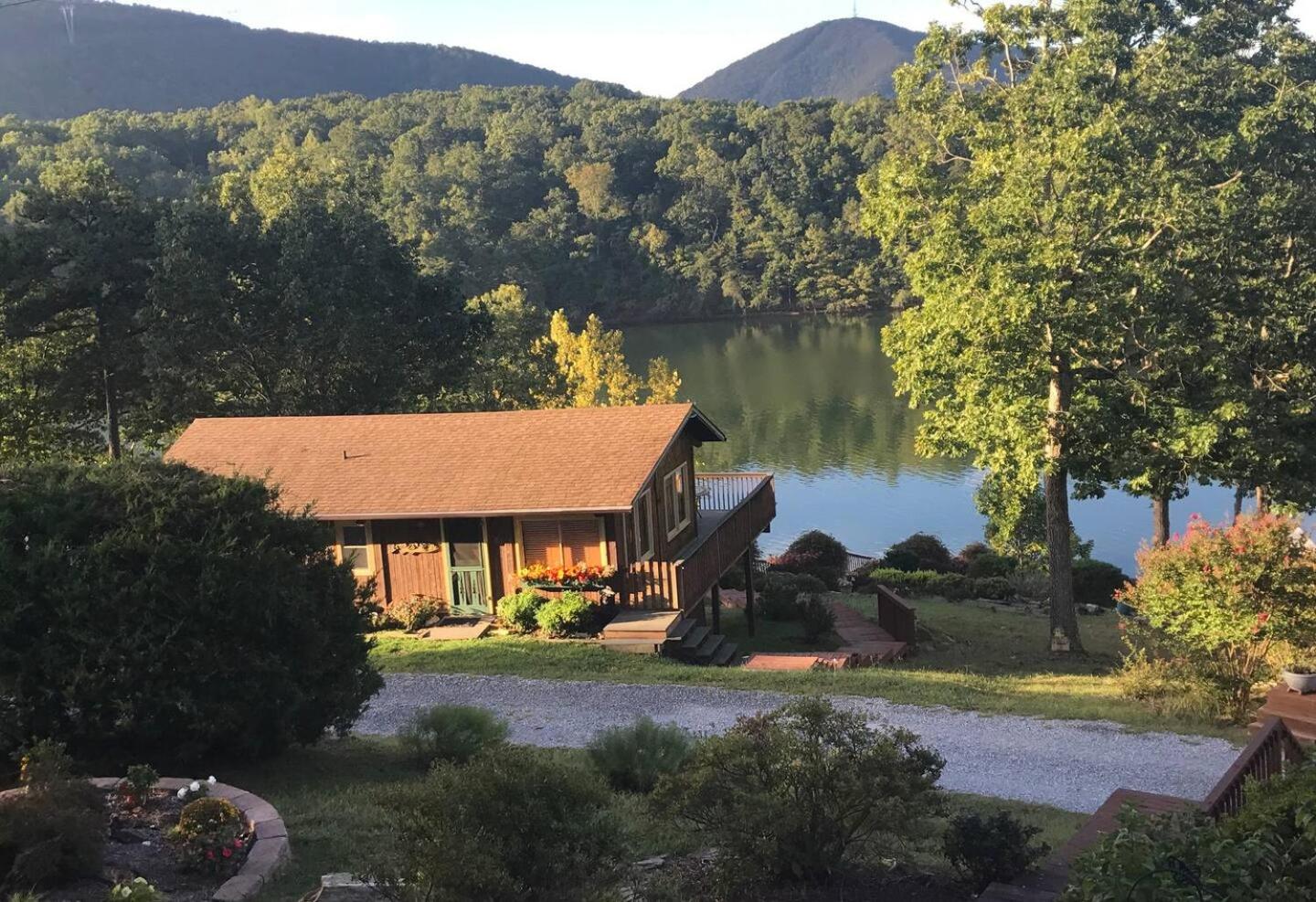 Cute and Comfy Cabin view 4
