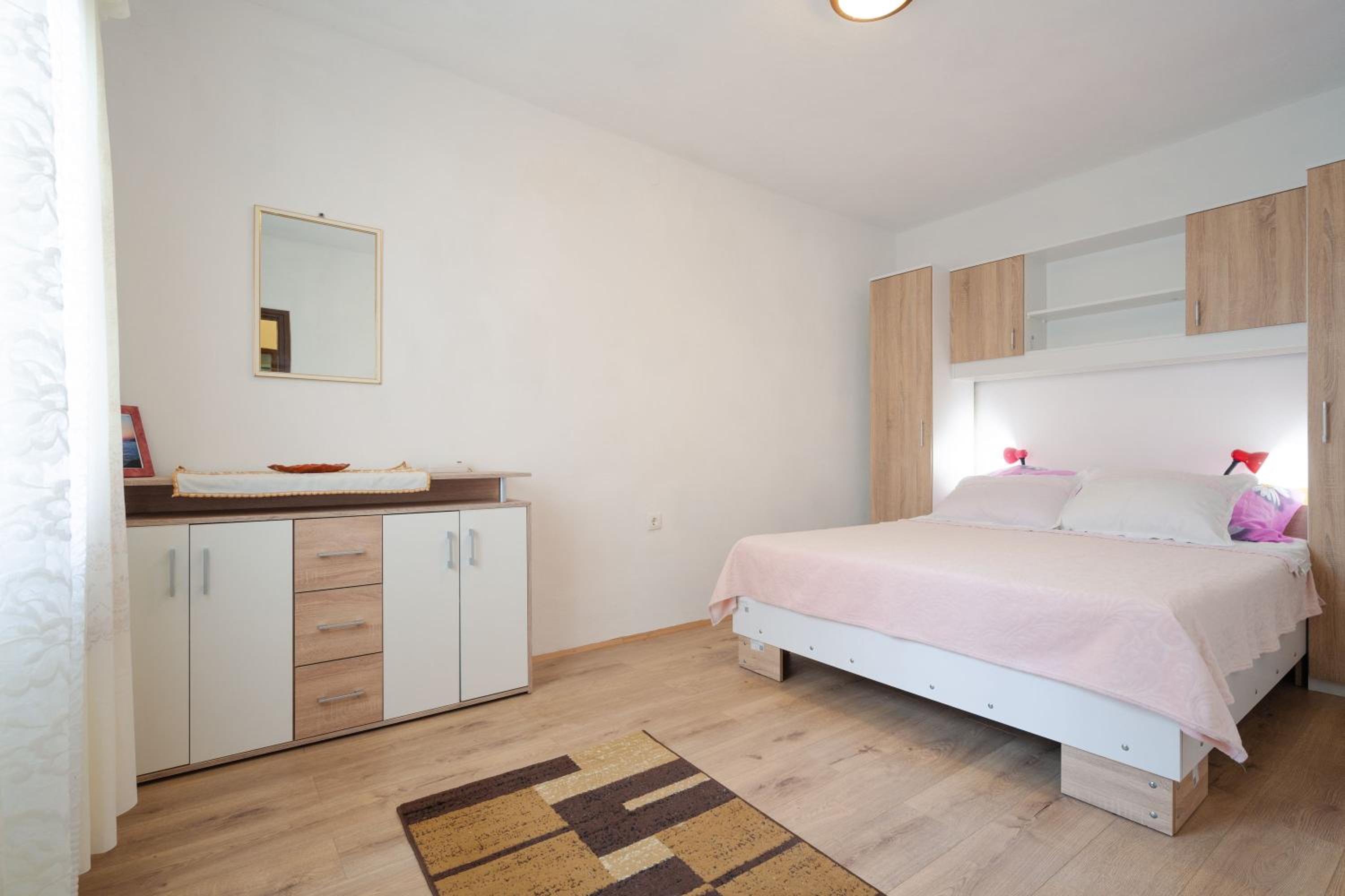 Apartments Ljiljana