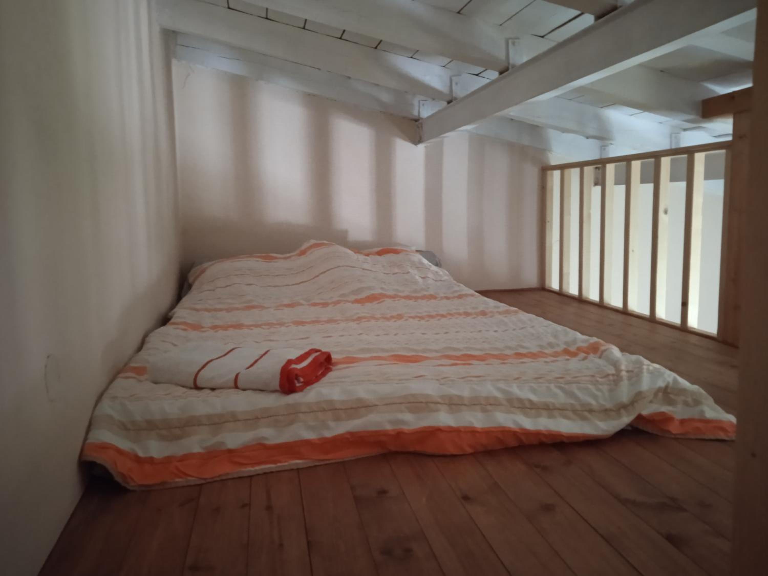 Smaragda's apartment