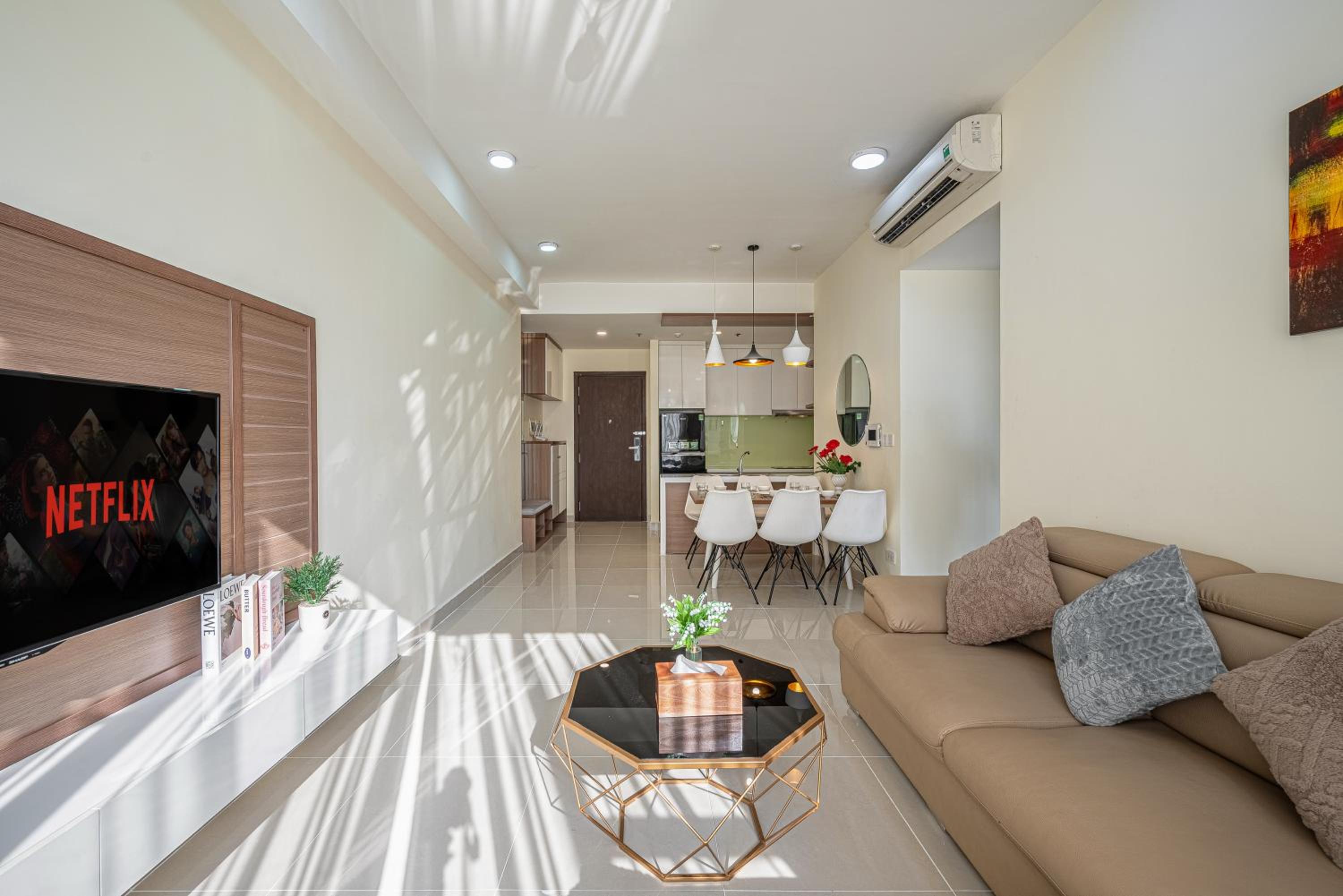 Double N Apartment - Netflix TV, 5 mins to Ben Thanh Market