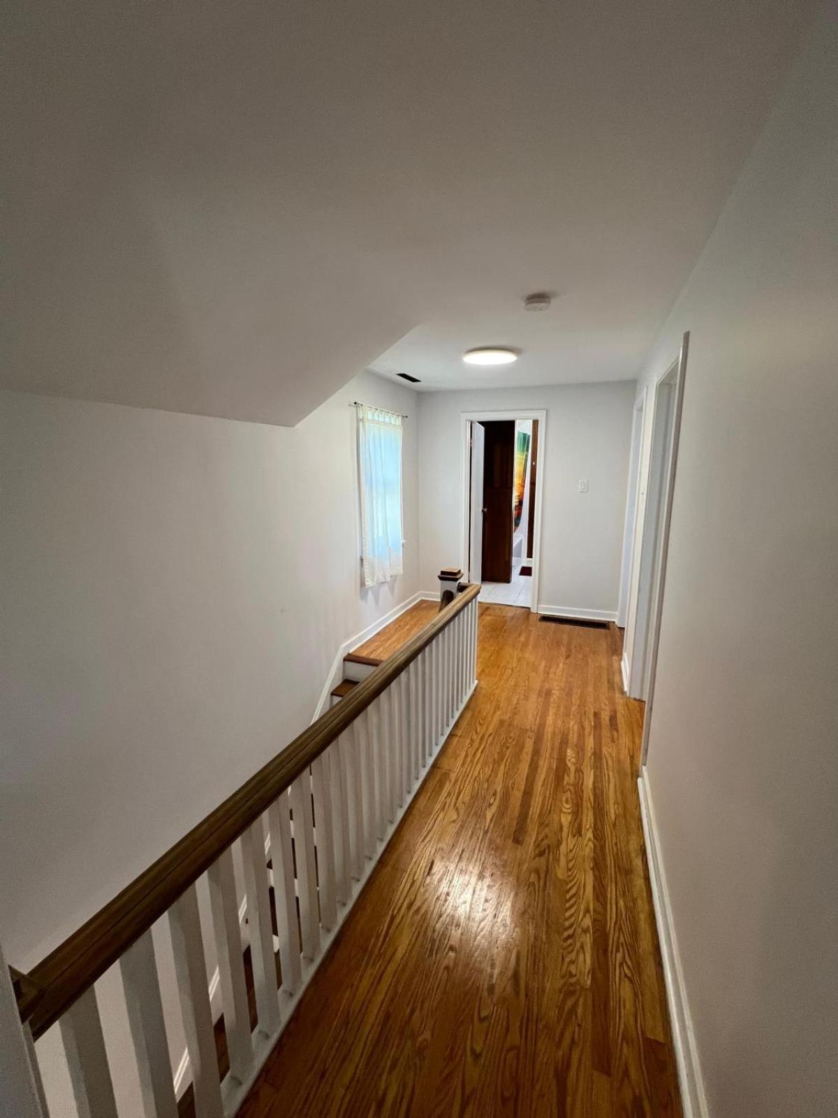 3BDRM Home minutes to Port Credit & Waterfront trails in Mississauga