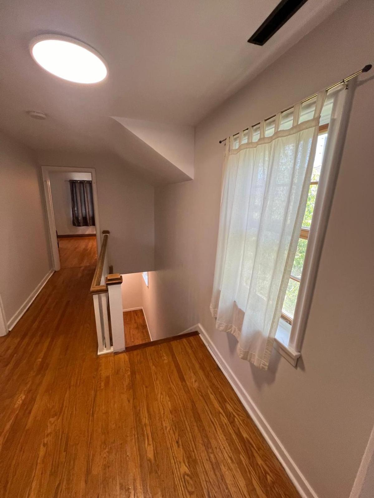 3BDRM Home minutes to Port Credit & Waterfront trails in Mississauga