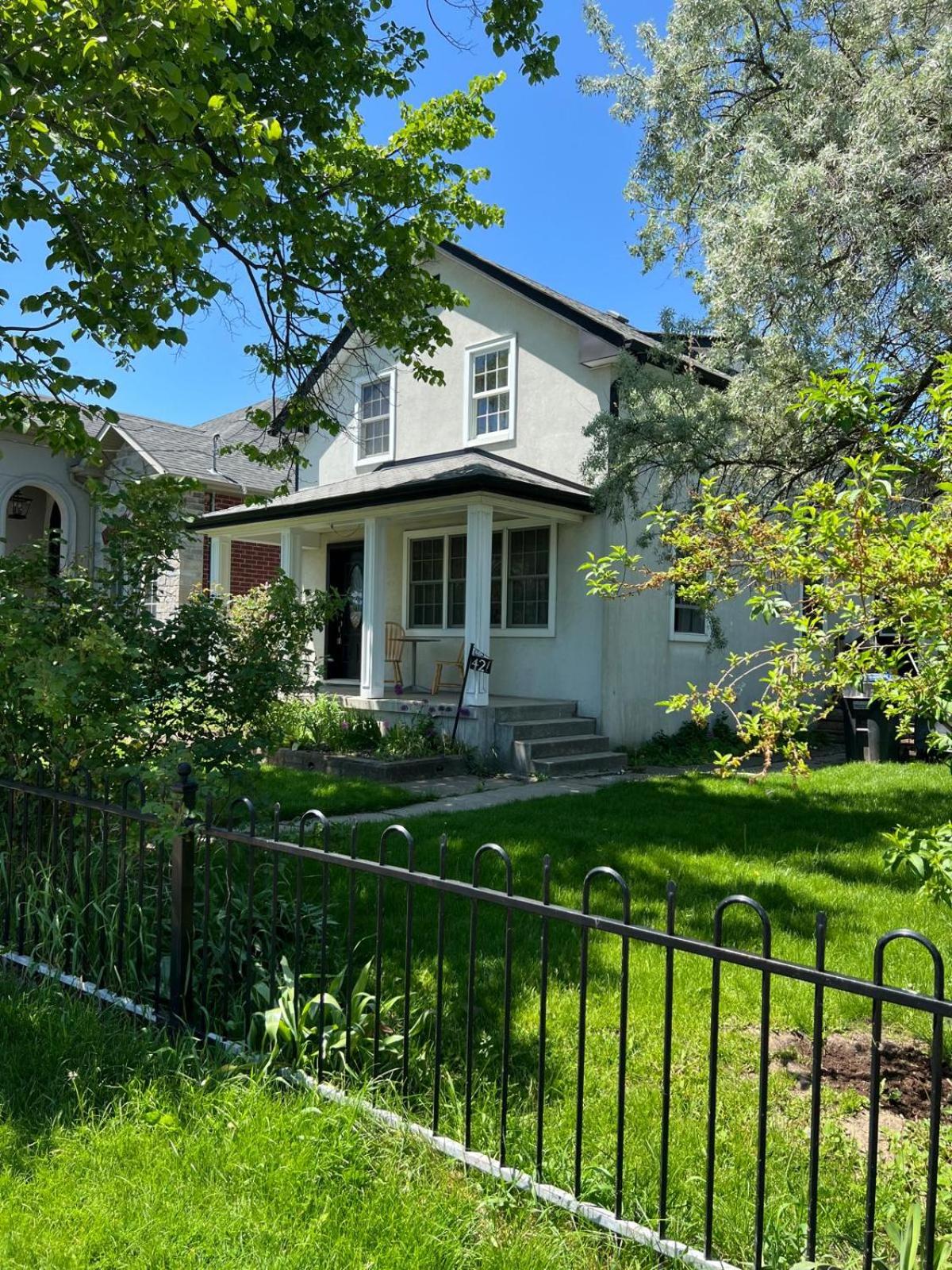3BDRM Home minutes to Port Credit & Waterfront trails in Mississauga