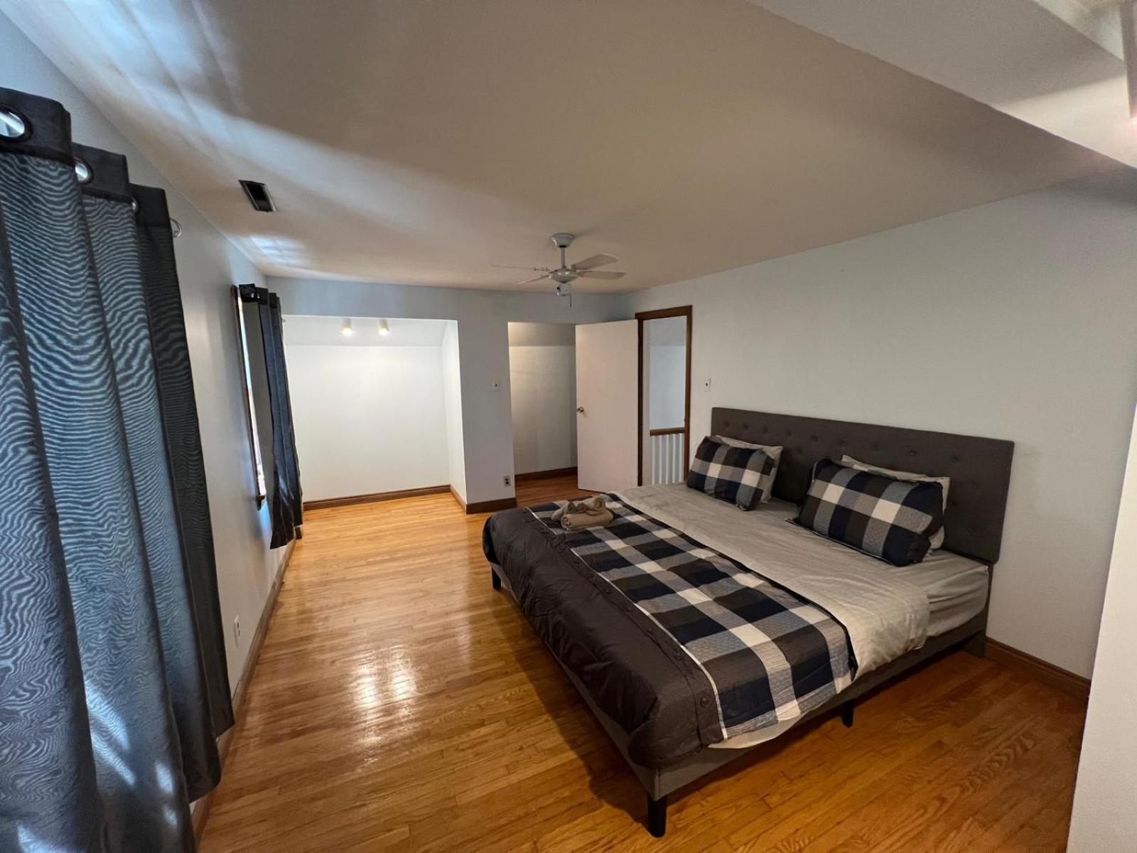 3BDRM Home minutes to Port Credit & Waterfront trails in Mississauga
