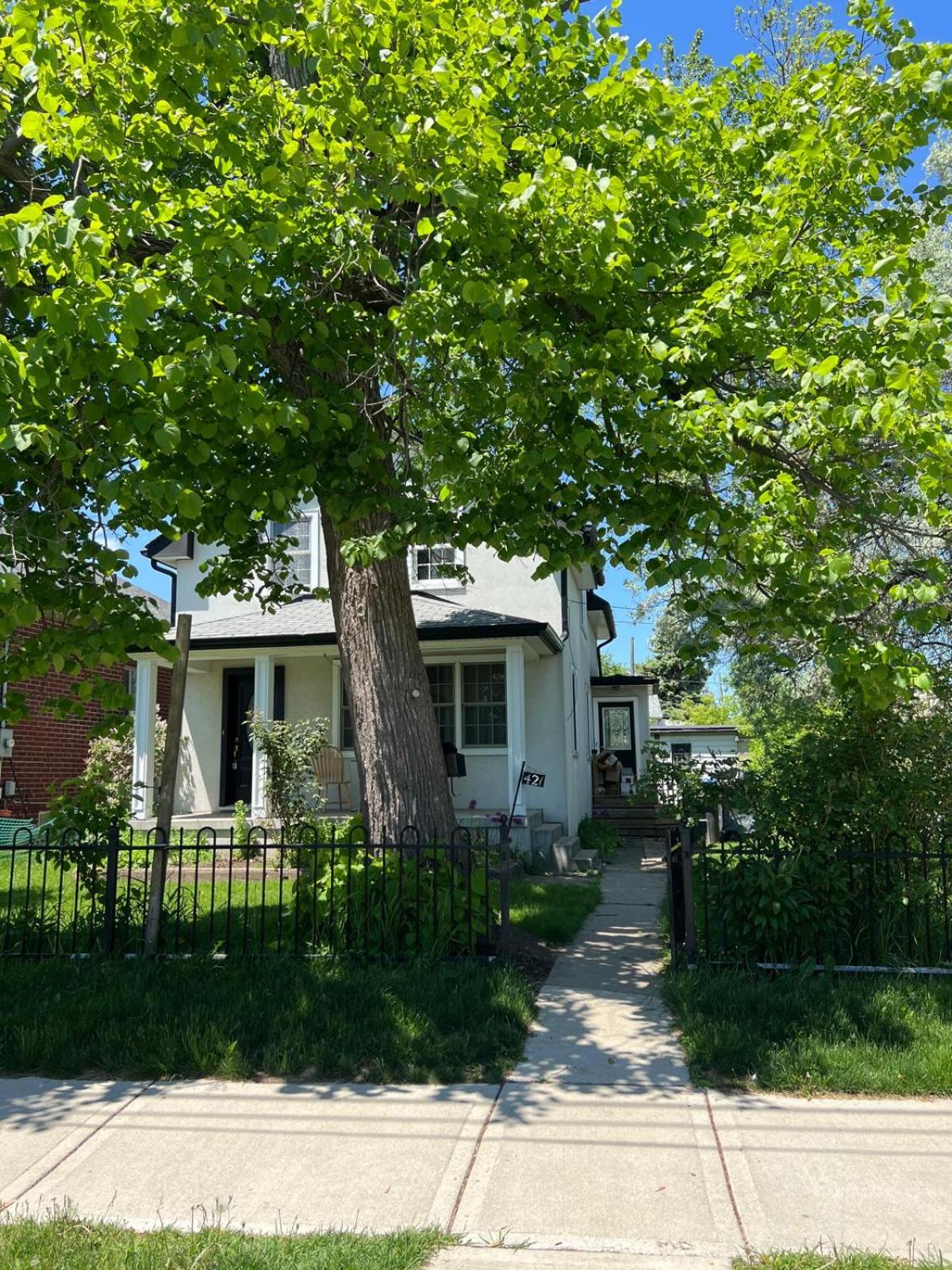 3BDRM Home minutes to Port Credit & Waterfront trails in Mississauga