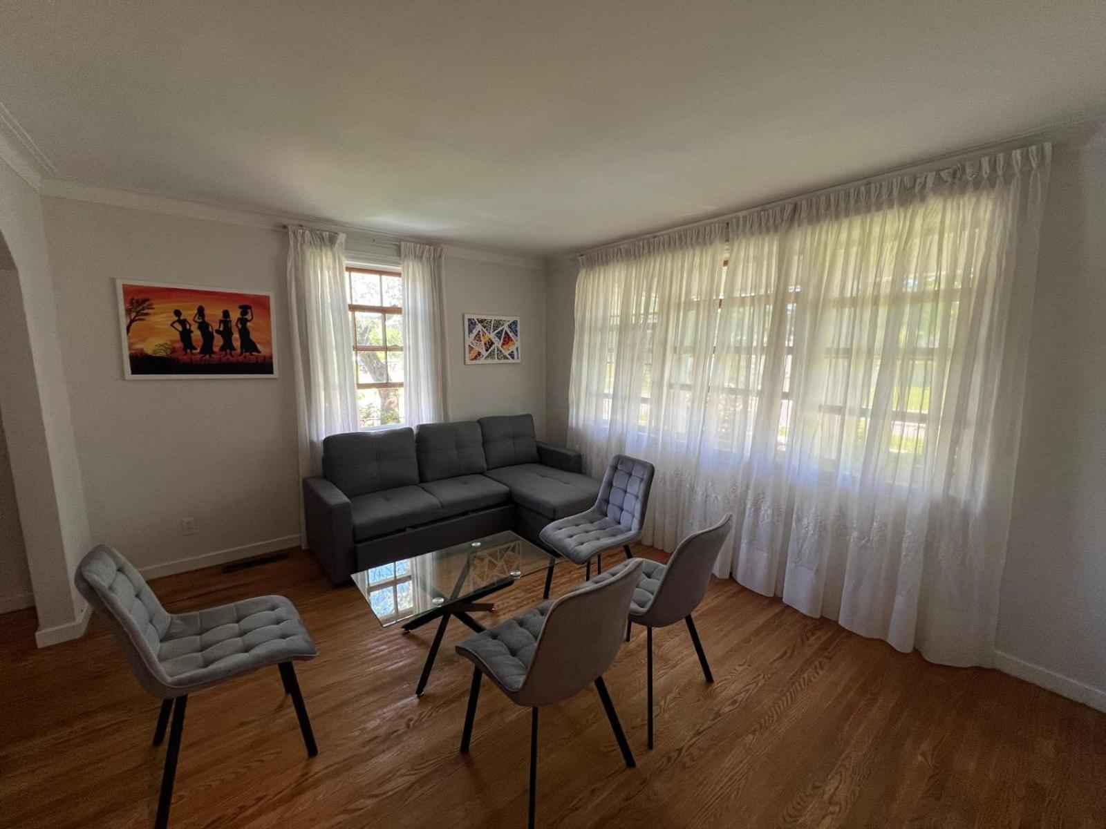 3BDRM Home minutes to Port Credit & Waterfront trails in Mississauga