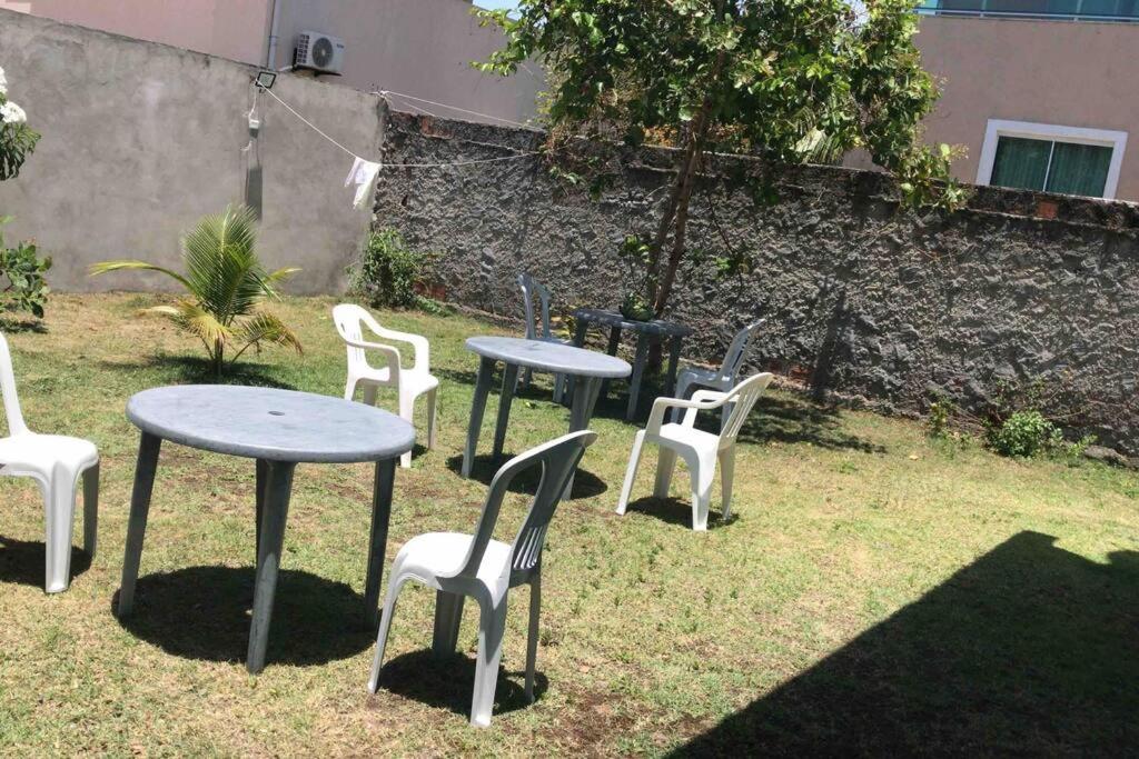 Casa com quatro quartos 3 suítes com ar e piscina particular