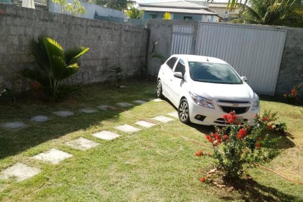 Casa com quatro quartos 3 suítes com ar e piscina particular