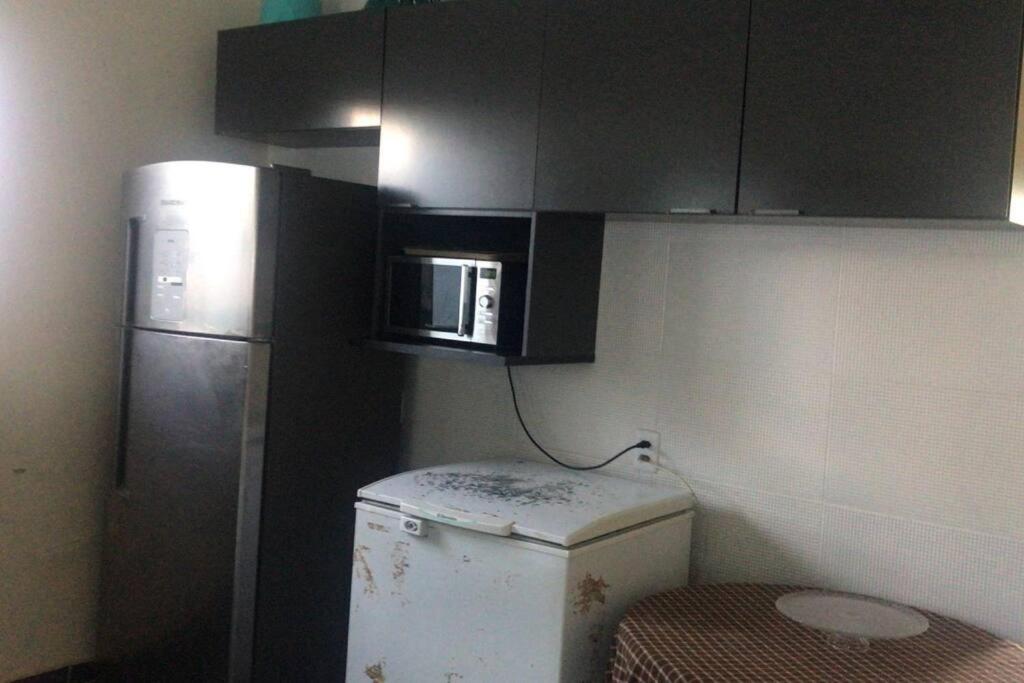 Casa com quatro quartos 3 suítes com ar e piscina particular
