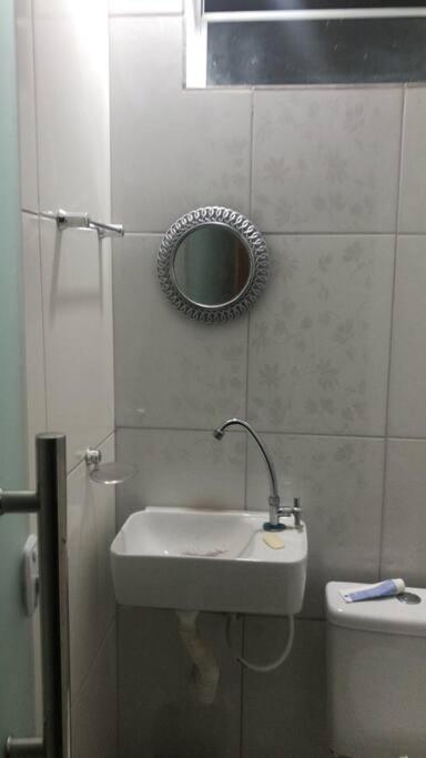 Casa com quatro quartos 3 suítes com ar e piscina particular