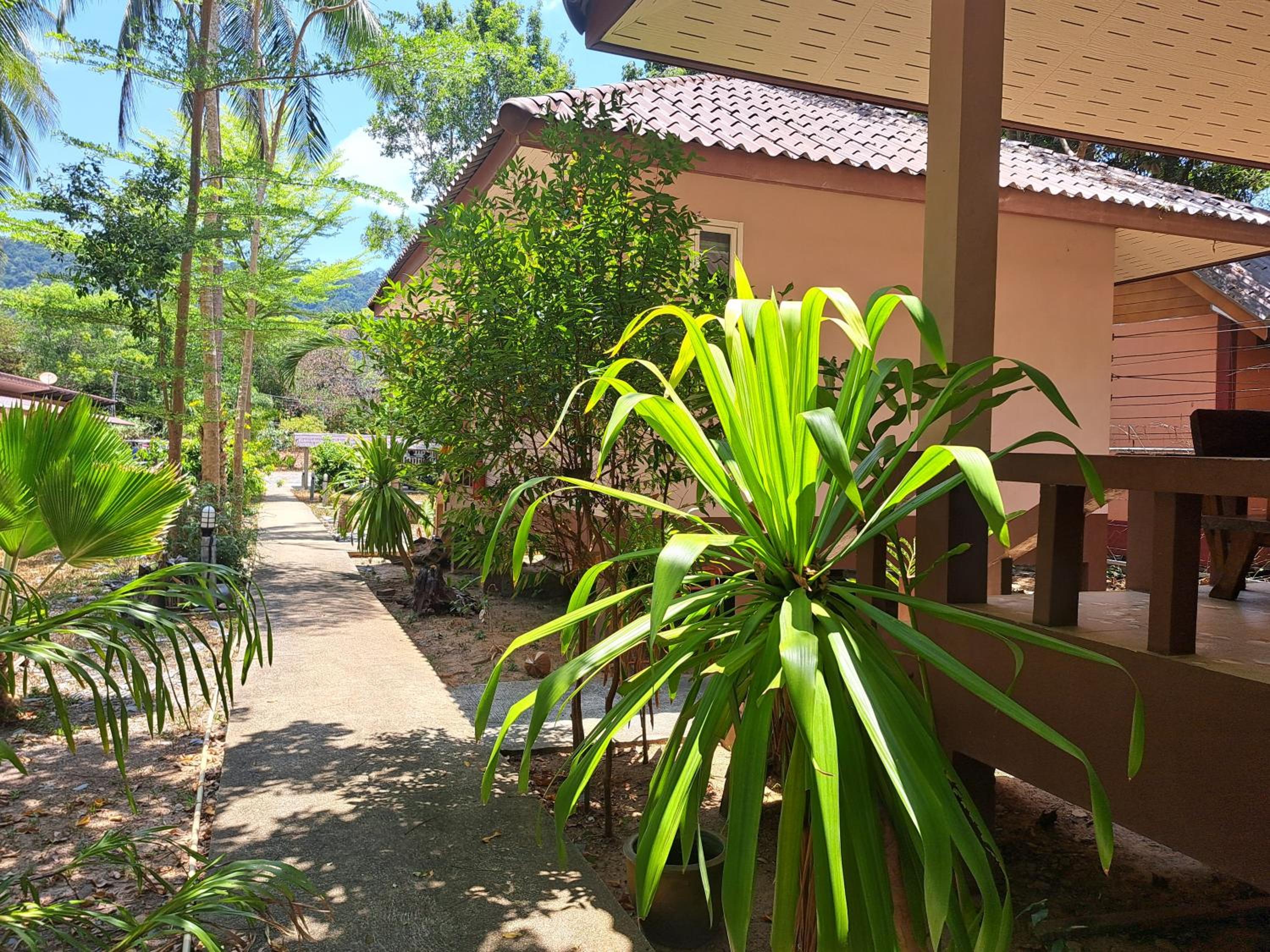 Baan Long Beach