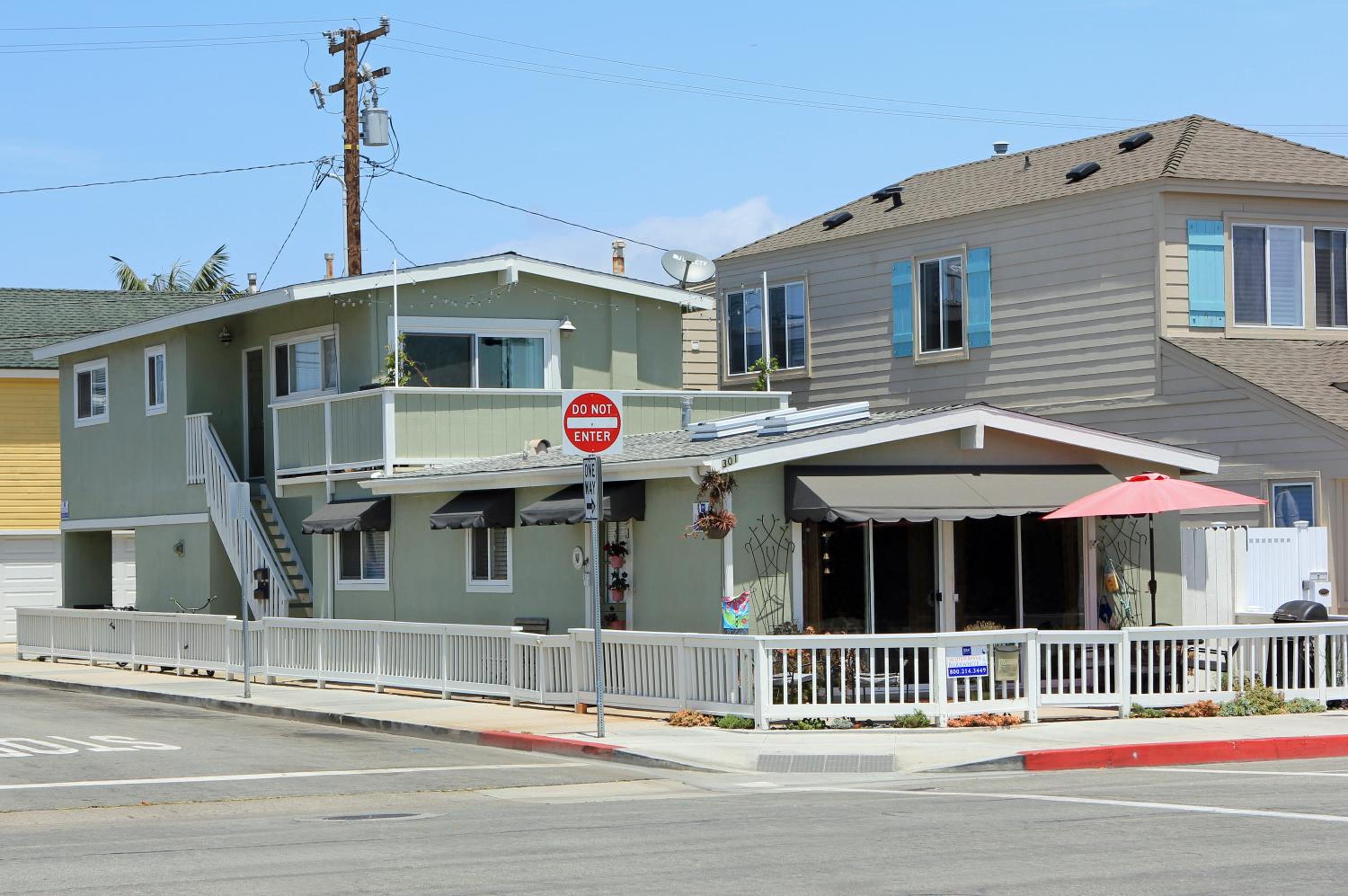 Lower West Newport view 5