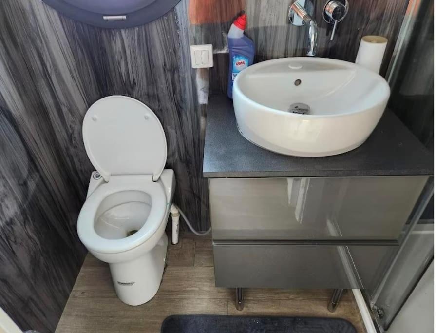 A nice Tiny House on the water view 5