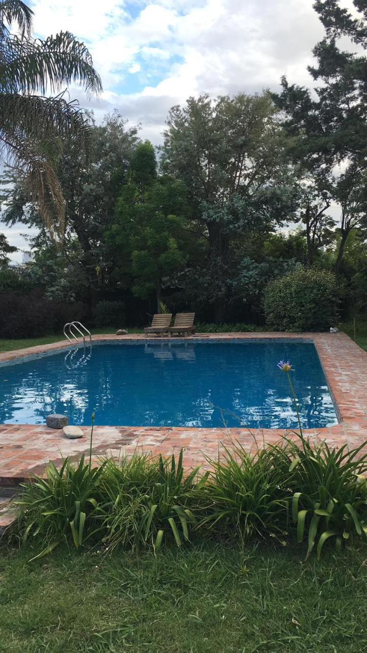 Casa Quinta para 6 personas con pileta, jardin, parrilla