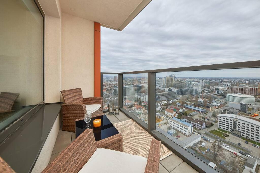 5min2centre, View & free Parking view 3