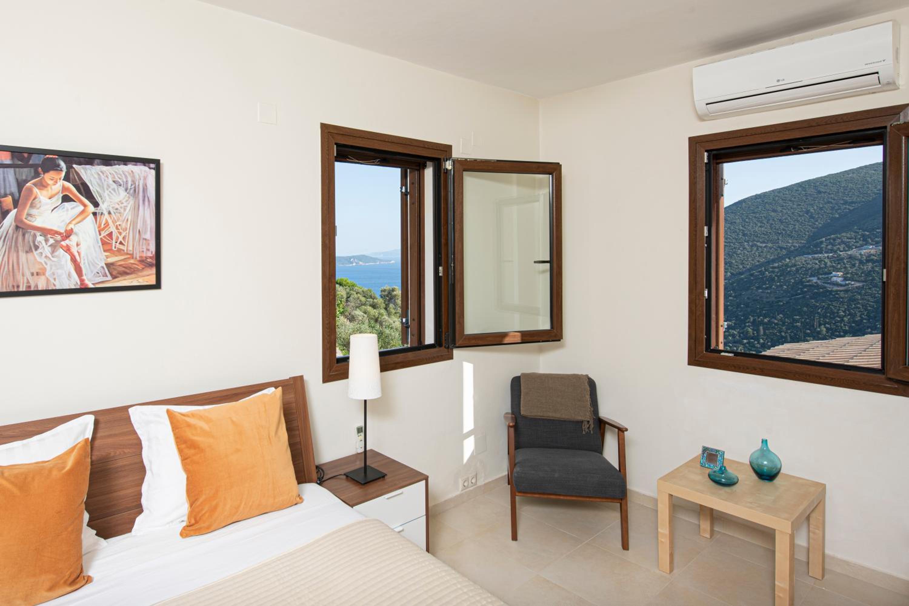 Adamas Villa