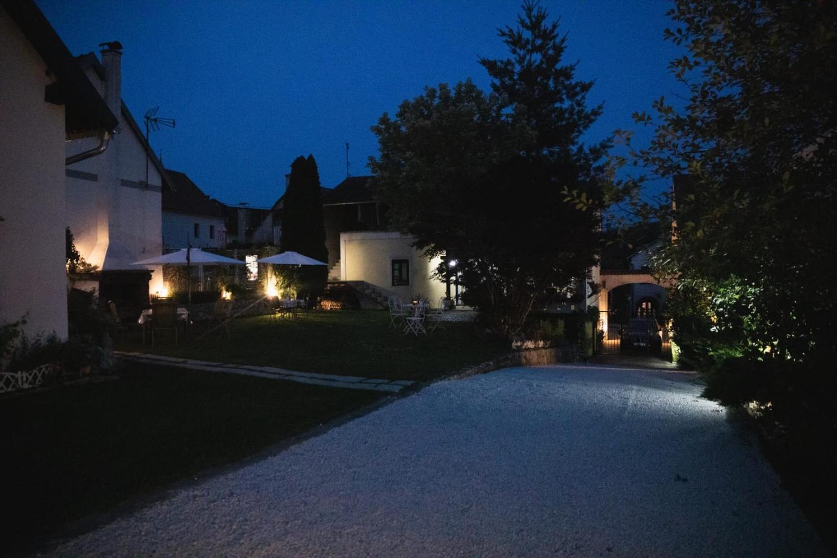 Hotel Apartments Dajčić - Image 1