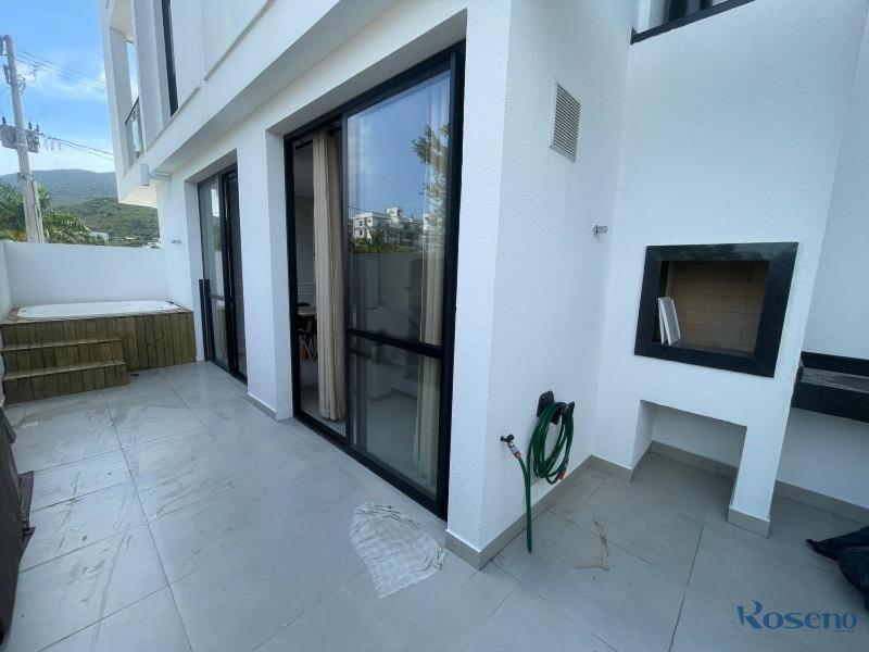 cód 141 - Apartamento térreo, com SPA