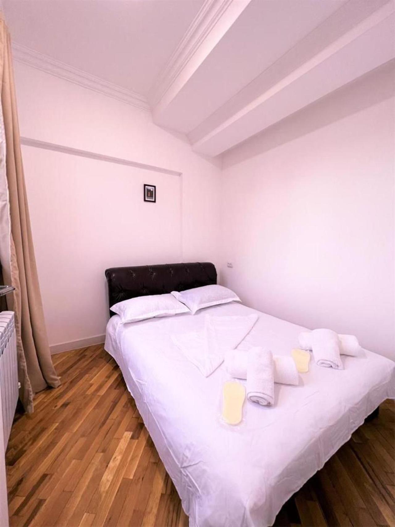 2Bedroom Apartment in Yerevan on Agatanghegos Street