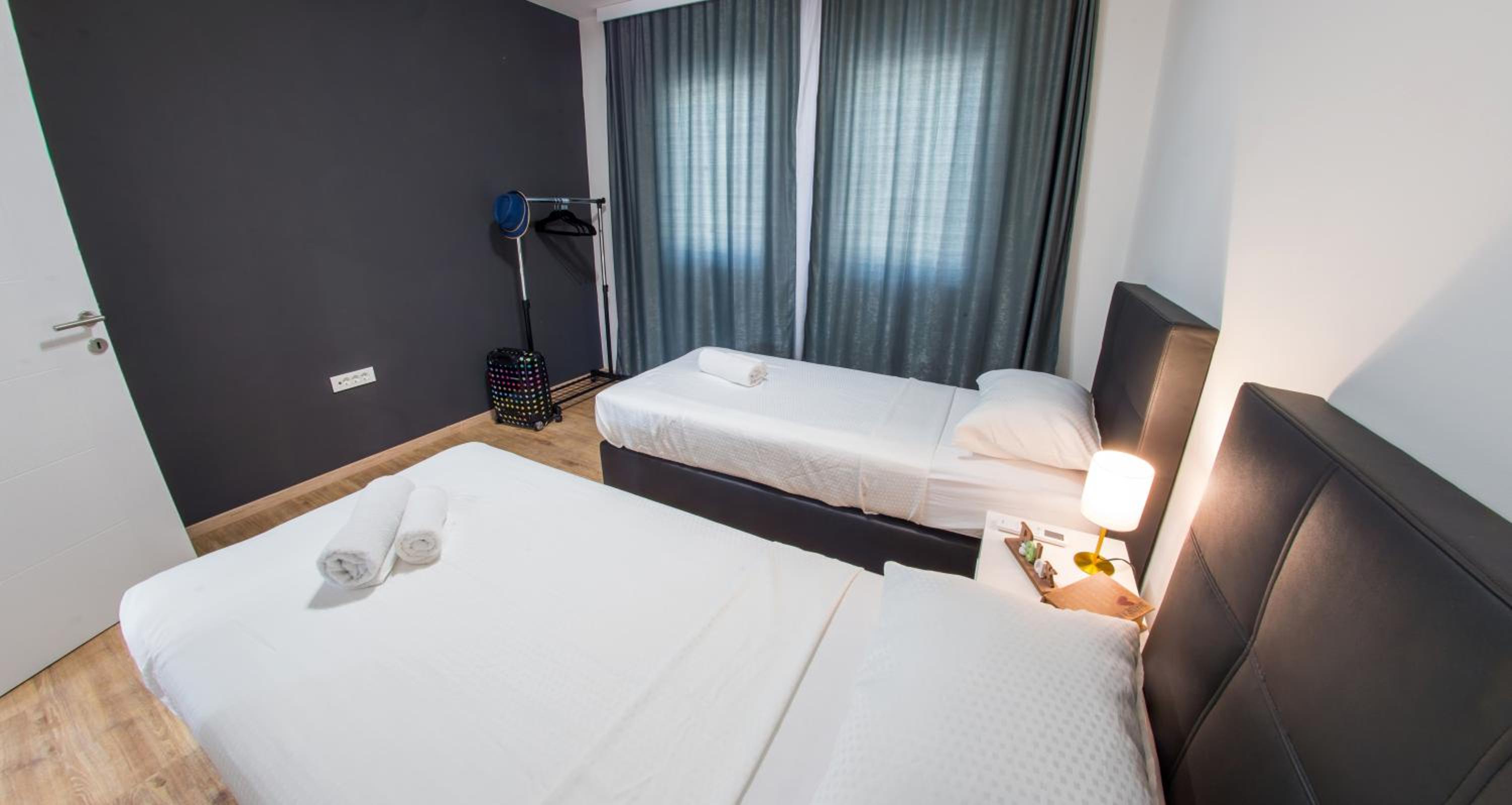 Apollo Apartment