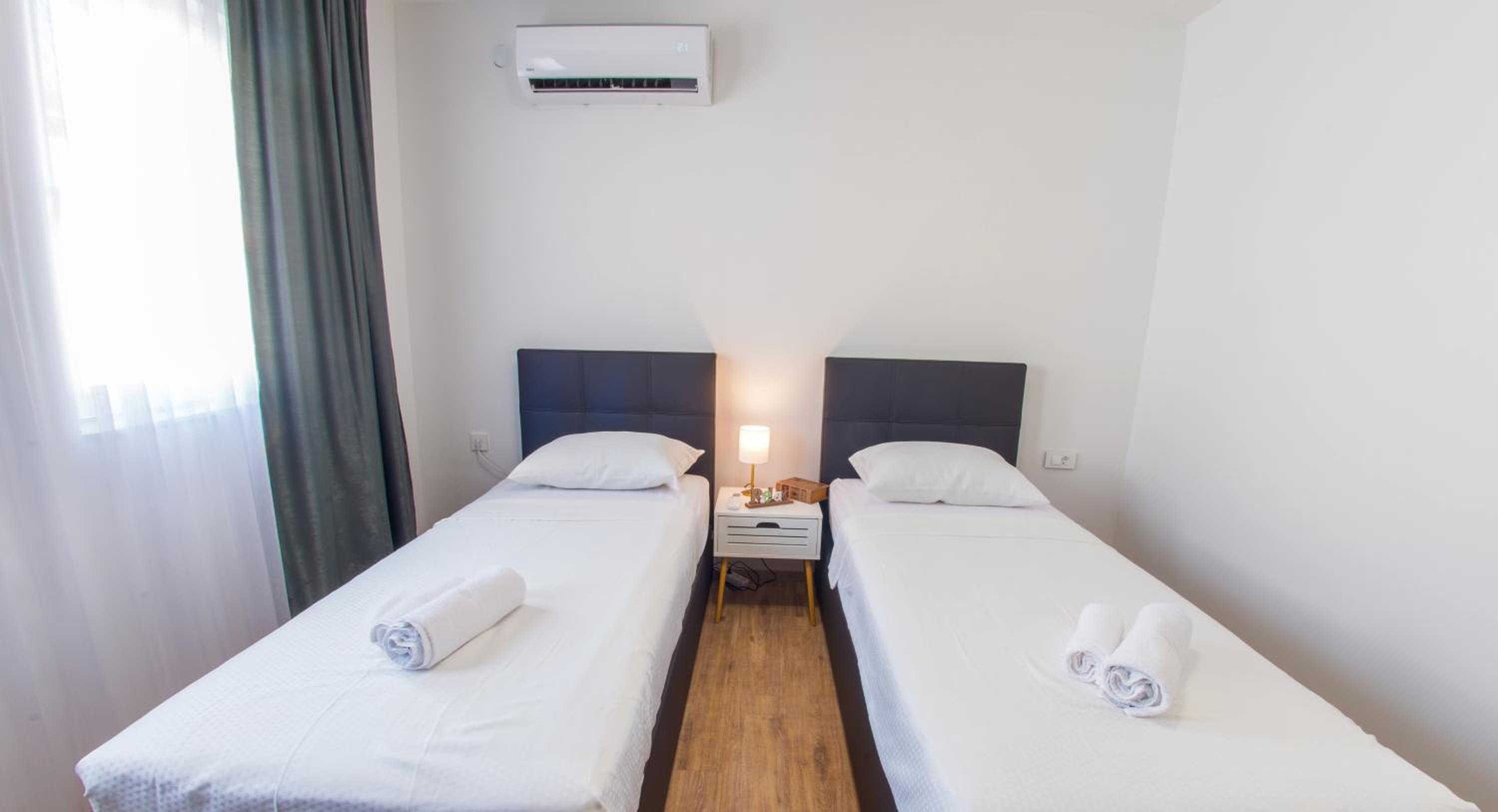 Apollo Apartment